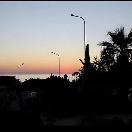 Holiday House In Tomb Of The Kings Appartement Paphos